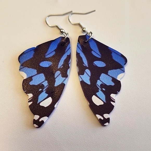 BUTTERFLY Earrings Butterfly Wing Spring Summer Fall - Picture 1 of 2
